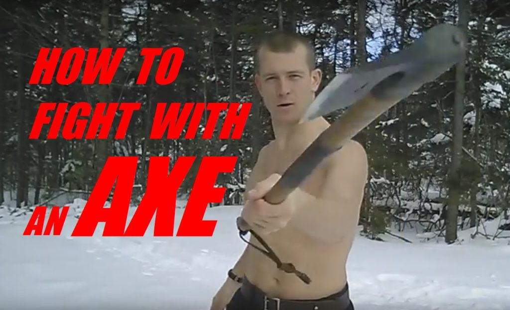 Πώς να χρησιμοποιήσετε σε μάχη ένα πολεμικό τσεκούρι (βίντεο)